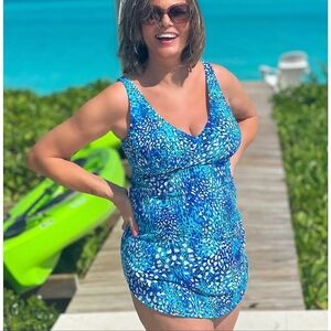 Kim Gravel x Swimsuits For All Sarong One-Piece